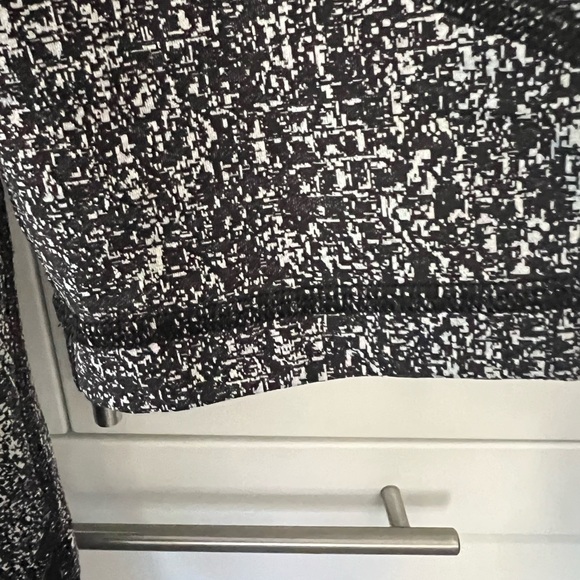 L-18 🍋Lululemon🍋 cropped leggings - Picture 4 of 5